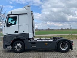 MERCEDES-BENZ Actros 1843 LS_ StreamSpace_ Retarder_ 2x Tank