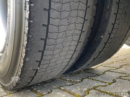 MERCEDES-BENZ Actros 1843 LS_ StreamSpace_ Retarder_ 2x Tank