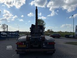 Ginaf X 4241 S 8x4 / VDL 35T Hook (2016) / Manual / N...