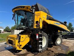 New Holland CR8.80 MY21