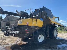 New Holland CR8.80 MY21