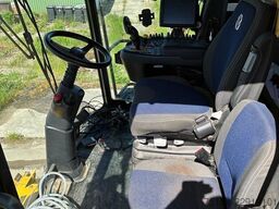 New Holland CR8.80 MY21