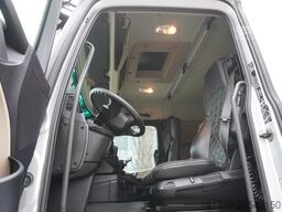 Mercedes-Benz Actros 3563 8x4 / Tipper for grain 20 t