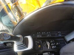 JCB JS 145LC crawler excavator / 4800 MTH