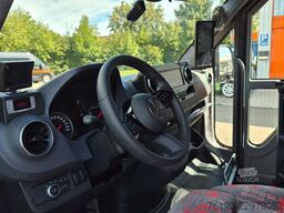 MERCEDES-BENZ 30 Sitzer Schul- Transferbus 519 Lagerfahrzeug
