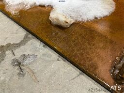 Mustang 220R compact loader w/leveling bucket and pallet f