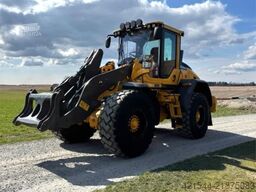 Volvo L90H wheel loader