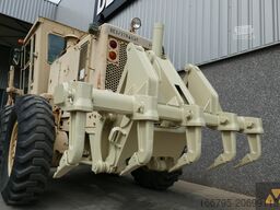 Caterpillar 130G Ex-army