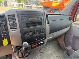Mercedes-Benz 311 Sprinter Pritsche DOKA AHK