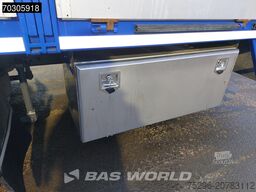 DAF CF 250 CF 4X2 19tonner 918cm box Automatic Airc...