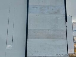 SCHMITZ CARGOBULL SKO24/L-13.4 FP 60- THERMO KING-Rohrbahnen