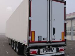 SCHMITZ CARGOBULL SKO 24/CARRIER 1550/DOPPELSTOCK/BLUMEN 258tsd km