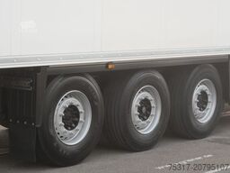 SCHMITZ CARGOBULL SKO 24/CARRIER 1550/DOPPELSTOCK/BLUMEN 258tsd km