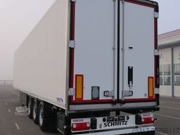 SCHMITZ CARGOBULL SKO 24/CARRIER 1550/DOPPELSTOCK/BLUMEN 258tsd km