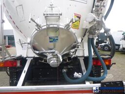 Feldbinder Powder tank alu 63 m3 (tipping)