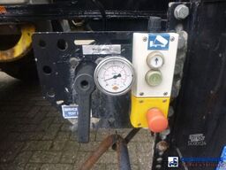 Feldbinder Powder tank alu 63 m3 (tipping)