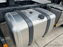 Mercedes-Benz Actros 3348 S 6x4 Tractor Head