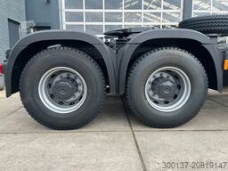 Mercedes-Benz Actros 3348 S 6x4 Tractor Head