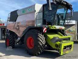 Claas TRION 750
