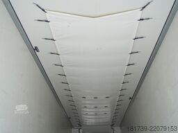 Krone refrigerated semi-trailer / 2000 MTH!