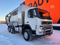 Volvo FM 300 6x6 WASTE 4 + CLEAN WATER 8 m3 / VACUUM ...