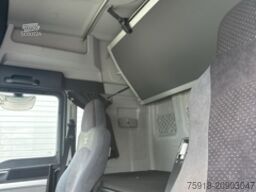 MAN TGX 26.440 6X2 HIAB Kran mit 7 Ausschübe