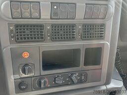 IVECO Trakker, Kipper Kran