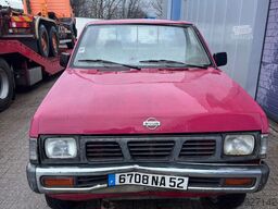 Nissan KING CAB **4X4-2500DIESEL**