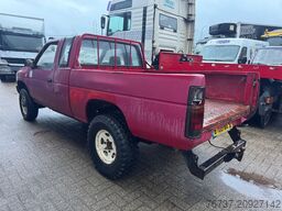 Nissan KING CAB **4X4-2500DIESEL**