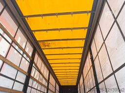 Krone Curtainsider / Planenauflieger