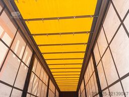 Krone Curtainsider / Planenauflieger