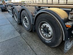 Renders Euro 800 3DFCST 45FT / 1x Lift Axle / 2x Extend...
