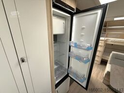 HOBBY De Luxe 560 KMFe GARAGE 2000 kg