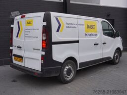 Renault Trafic 2.0 dCi 110PK EURO 6 - Airco - Navi - Cr...