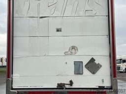 KRONE SD27 / Carrier Vector 1950 / Rolltor