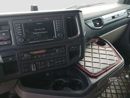SCANIA S 500