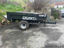 Gigant Wheel Machine Trailer