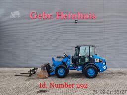 Caterpillar 906 M Bucket + Forks!