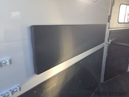 Cheval Liberté Touring Country 2,6t berry Sattelschrank