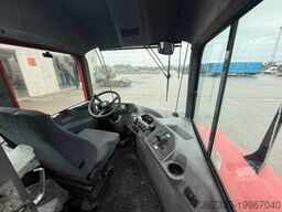 Kalmar Terminal tractor / Terminal-Zugmaschine /