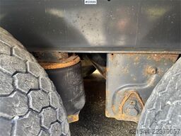 Istrail Triple-Axle Trailer