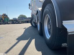 DAF FAD XF 530 8x4 Holzkran