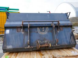 Unbekannt Merlo Schaufel