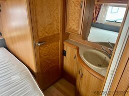 HOBBY 650 KMFE Etagenbetten Festbett Vorzelt Mover