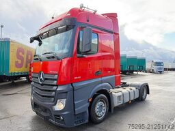 Mercedes-Benz Actros 1845 MEGA Retarder StHz 2Liegen TÜV01 27