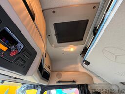 Mercedes-Benz Actros 1845 MEGA Retarder StHz 2Liegen TÜV01 27