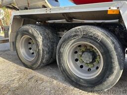 Mercedes-Benz Arocs 3240