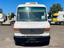 Mercedes-Benz Vario 812 D manual pomp, cooler THERMOKING