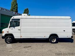 Mercedes-Benz Vario 812 D manual pomp, cooler THERMOKING