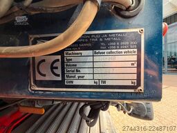 SCANIA P320 6X2-4